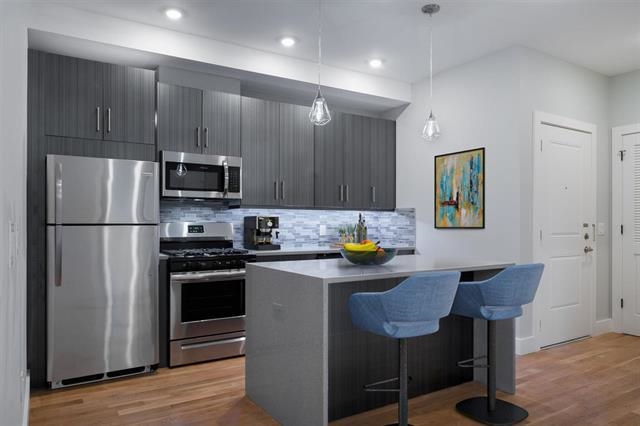 375 5TH ST Unit: 502