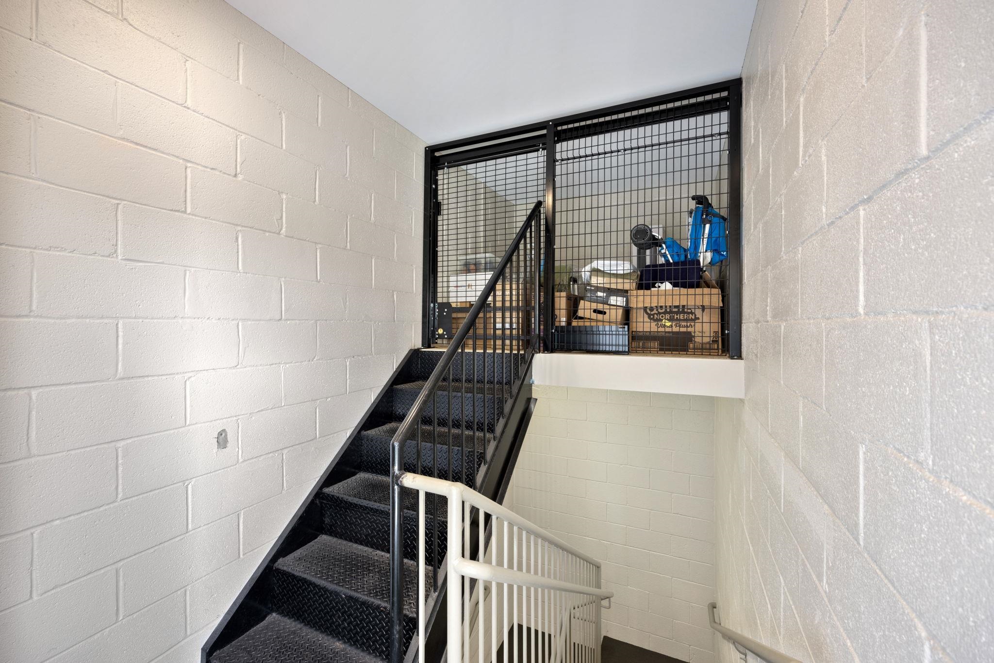 367 3RD ST Unit: 403