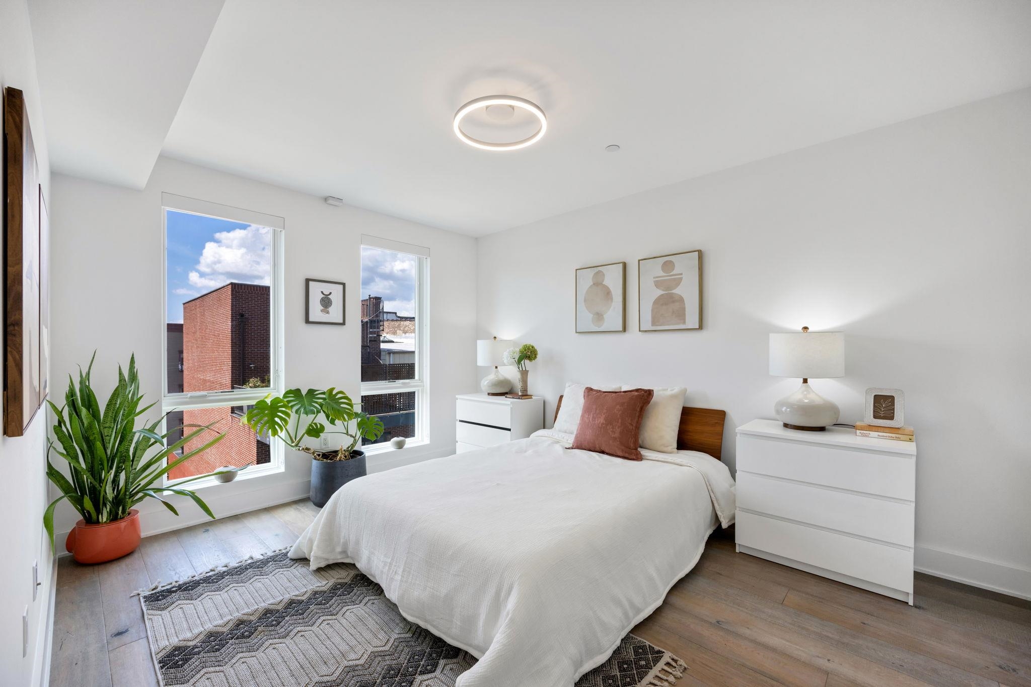 367 3RD ST Unit: 403