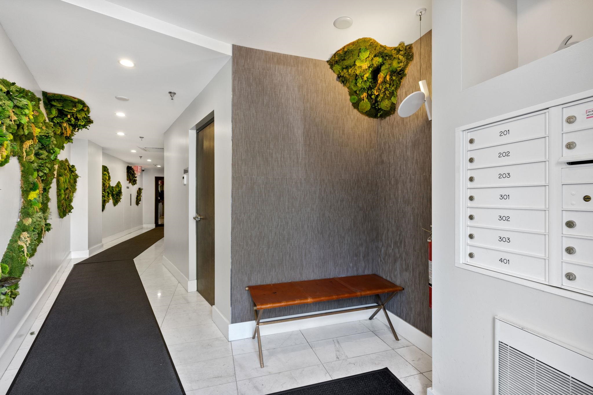 367 3RD ST Unit: 403