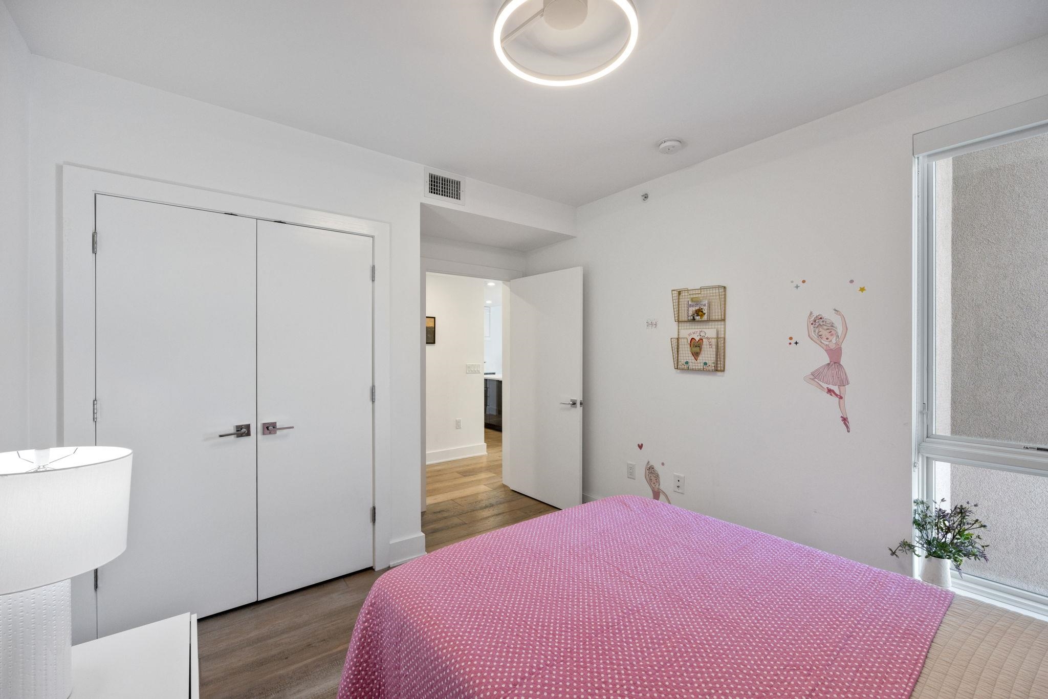 367 3RD ST Unit: 403