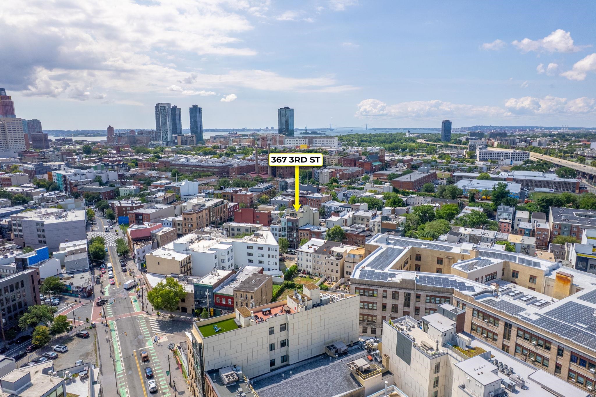 367 3RD ST Unit: 403