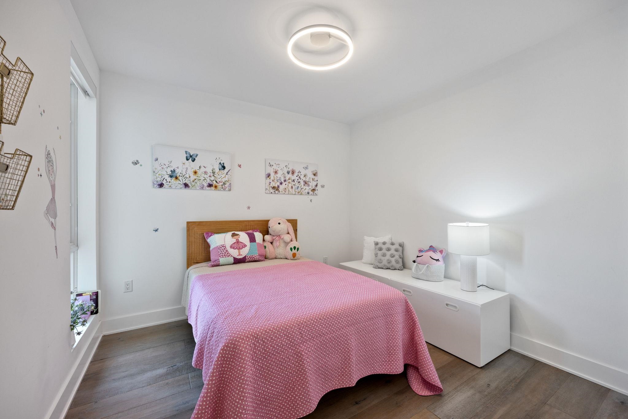 367 3RD ST Unit: 403