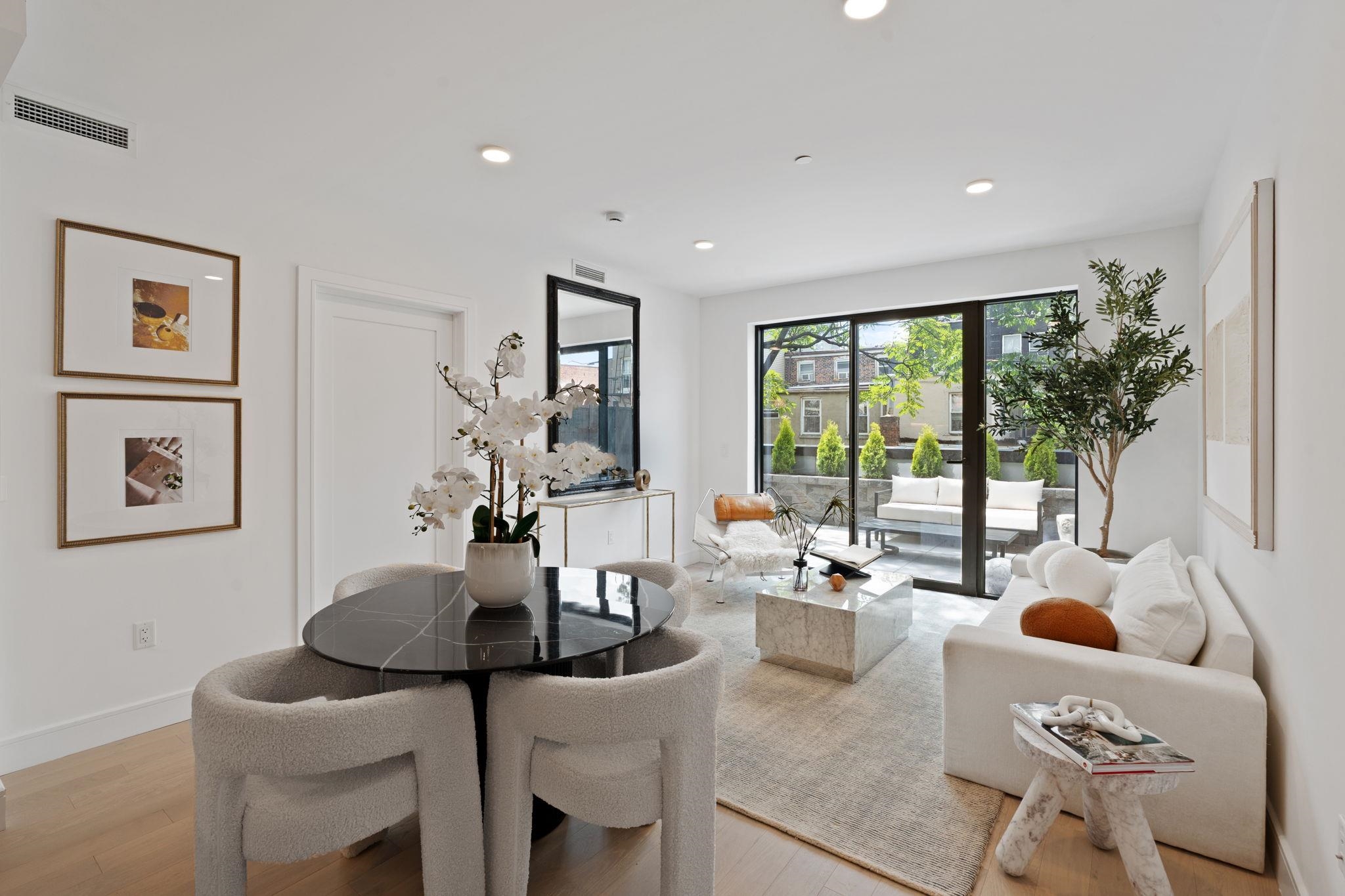 139 CHRISTOPHER COLUMBUS DR Unit: 308