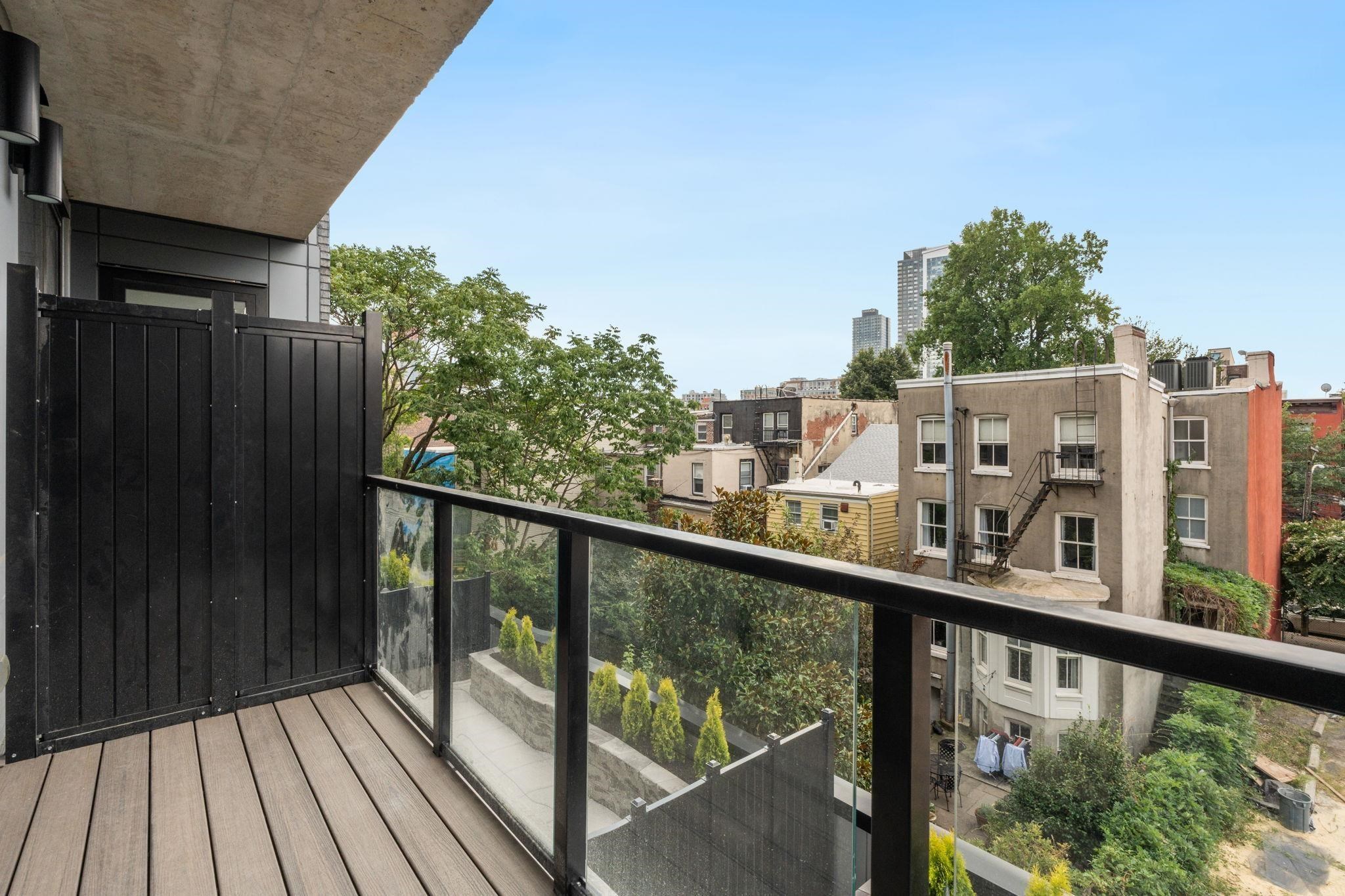 139 CHRISTOPHER COLUMBUS DR Unit: 308