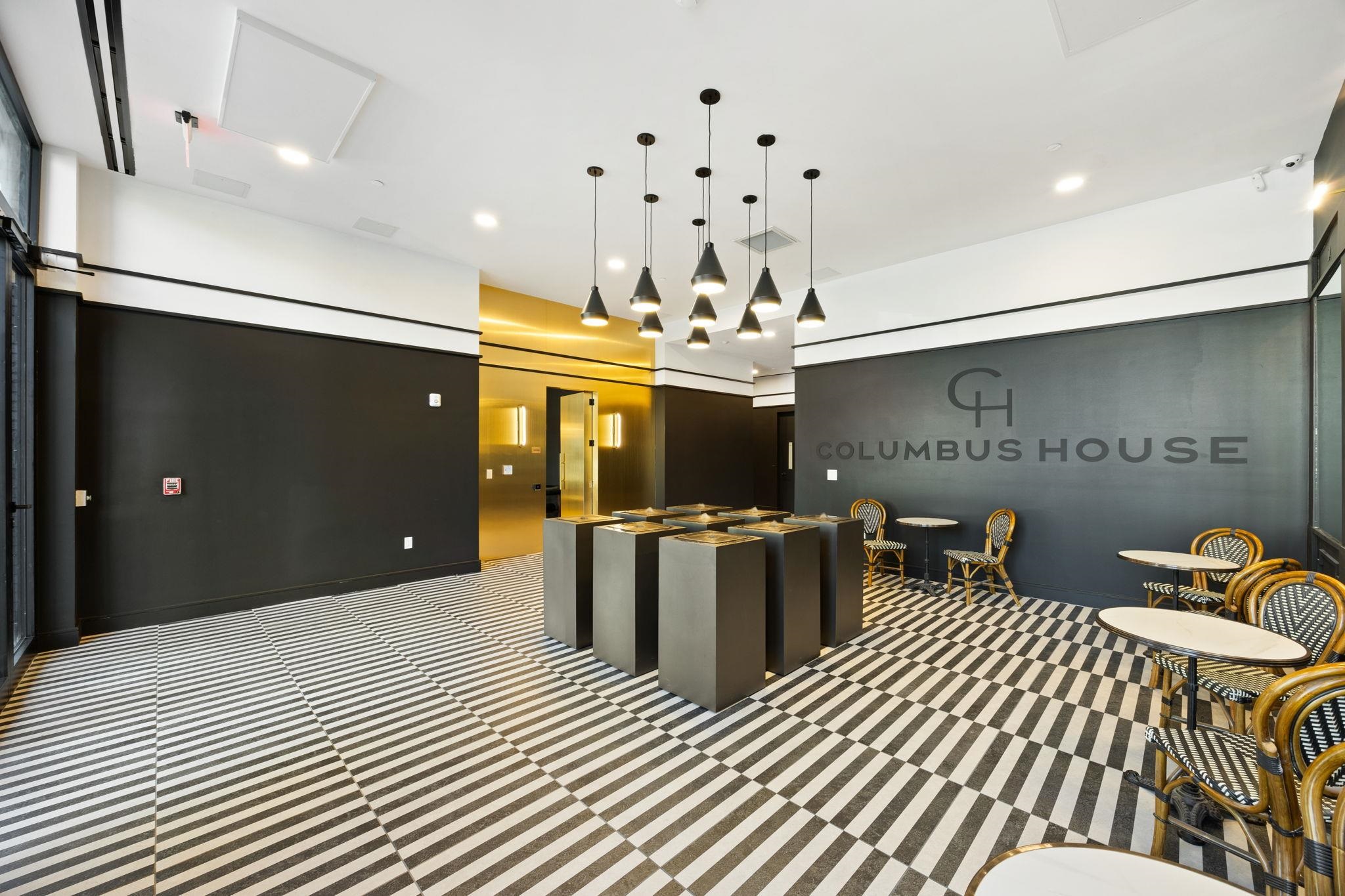 139 CHRISTOPHER COLUMBUS DR Unit: 201