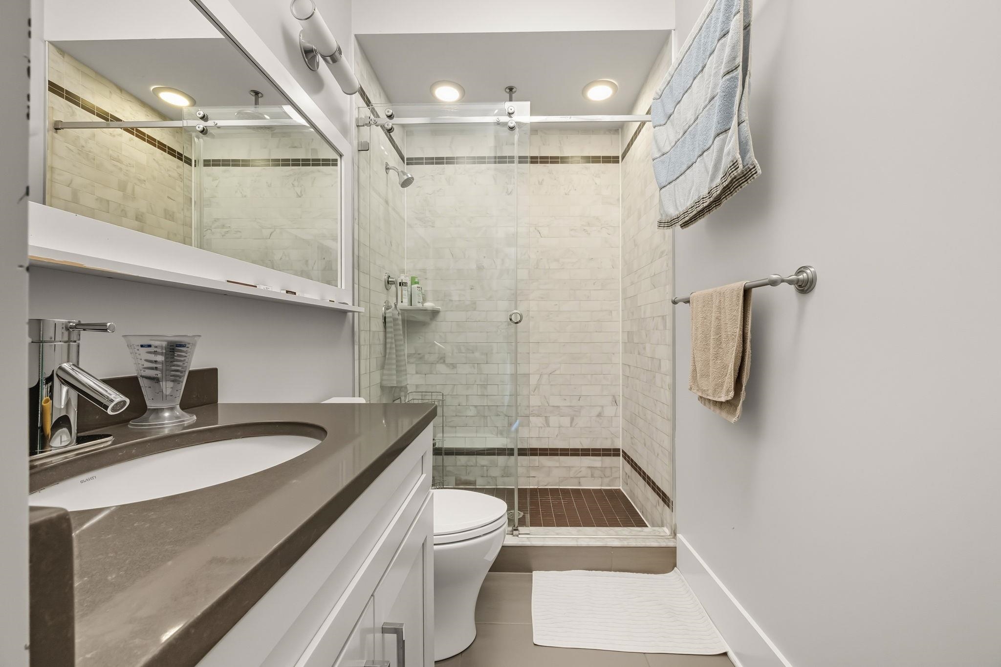 591 JERSEY AVE Unit: 5
