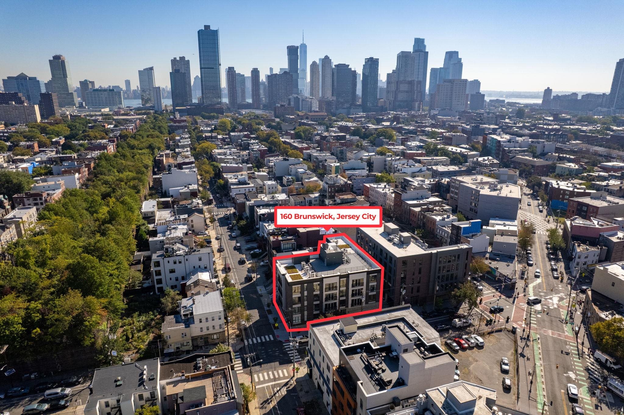 160 BRUNSWICK ST Unit: 302