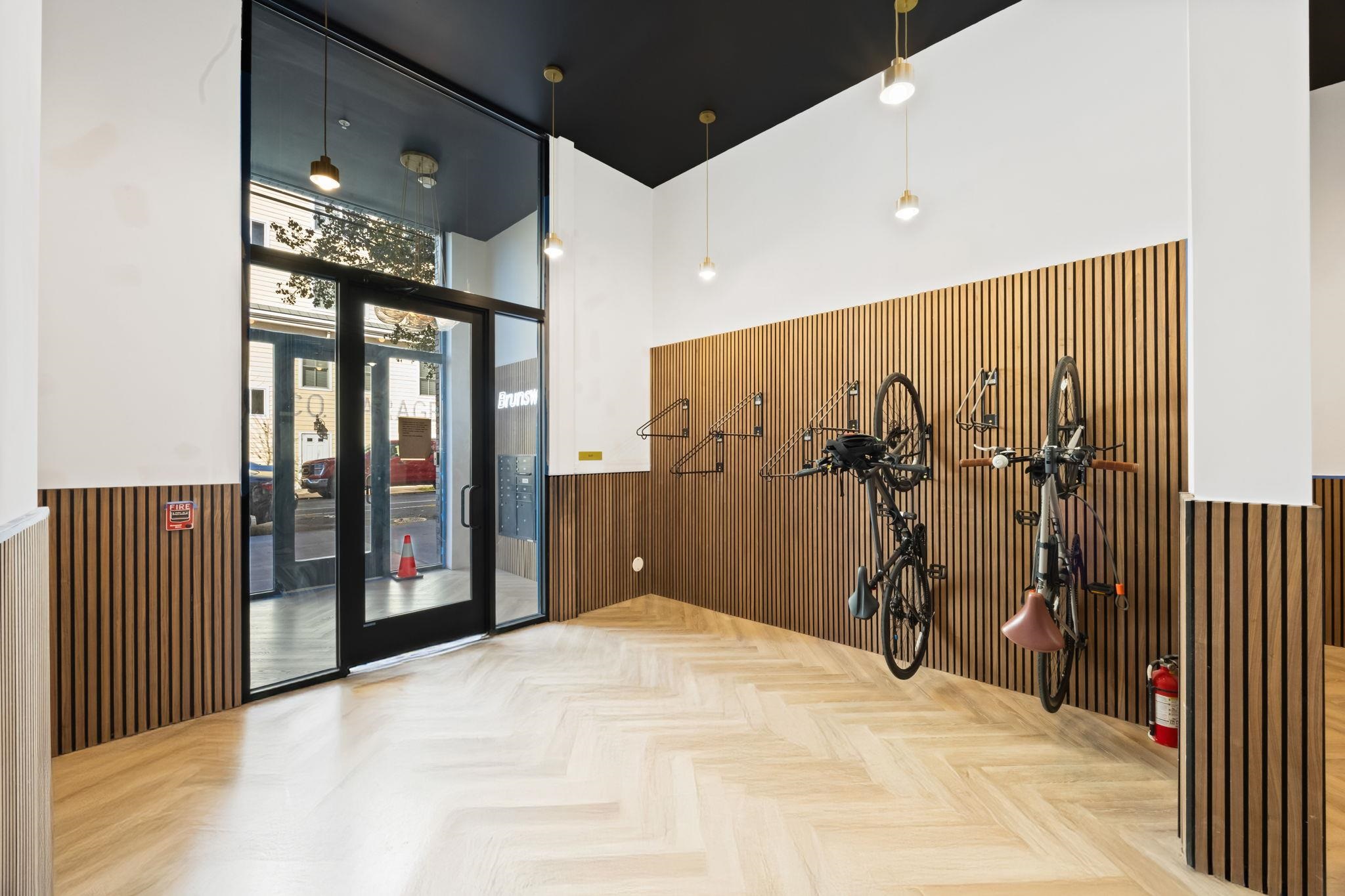 160 BRUNSWICK ST Unit: 302