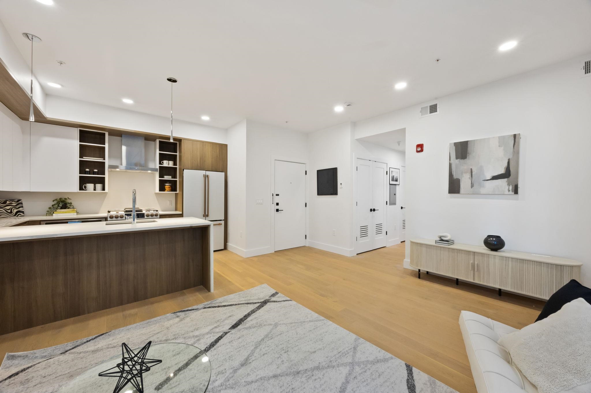 160 BRUNSWICK ST Unit: 205