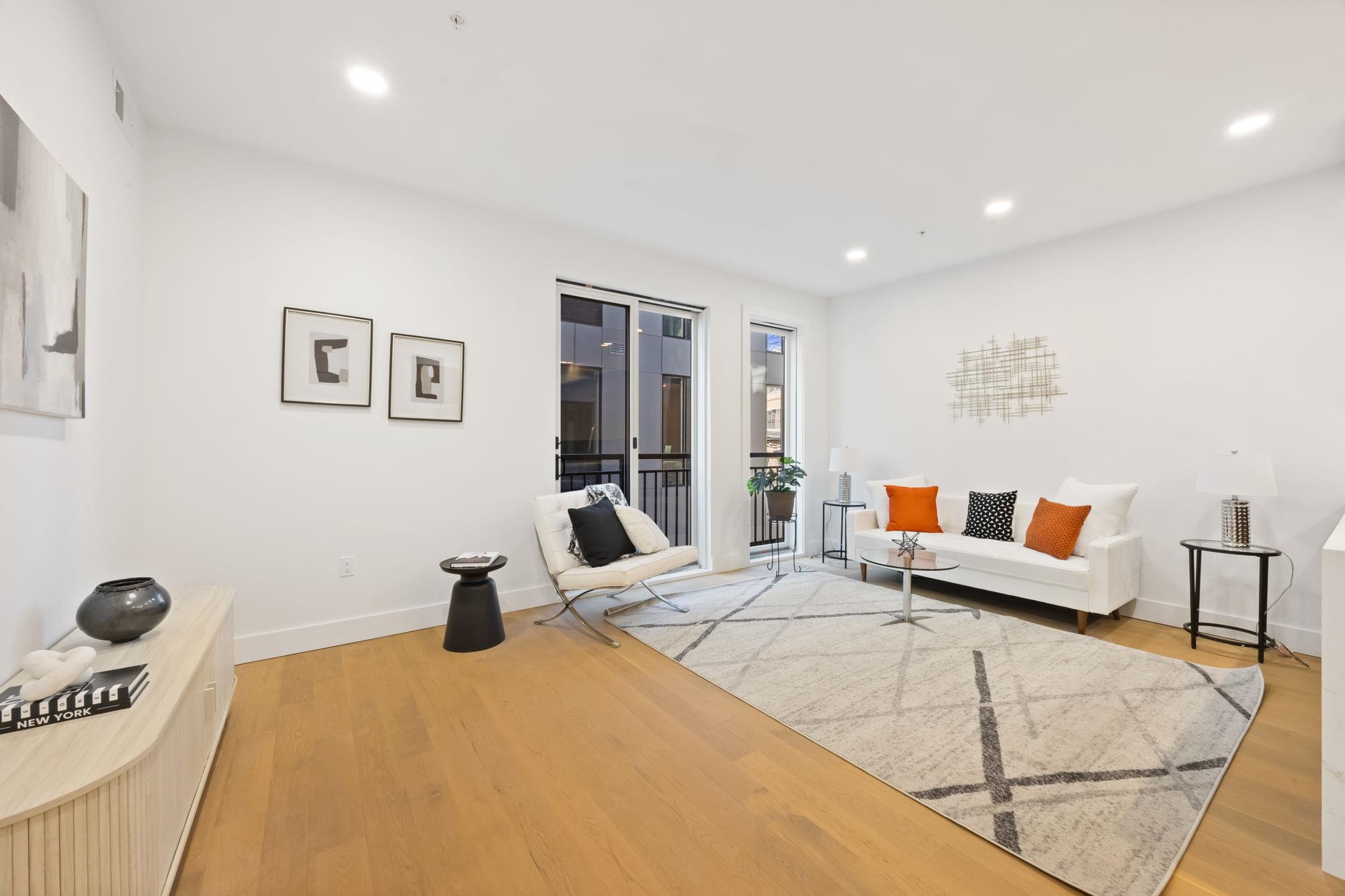 160 BRUNSWICK ST Unit: 205