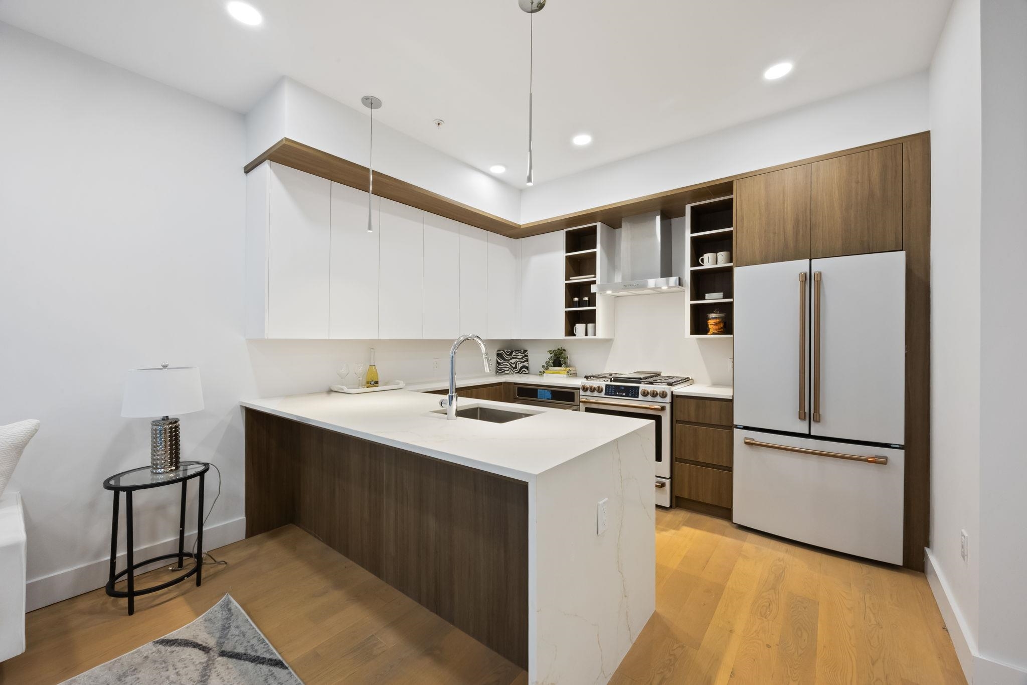 160 BRUNSWICK ST Unit: 205