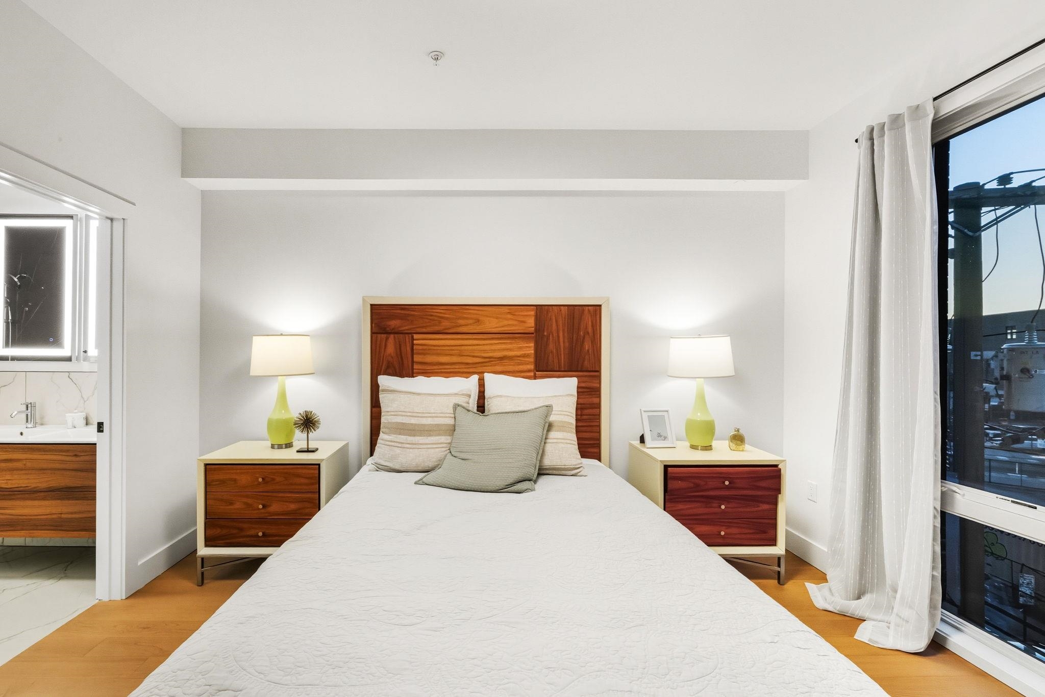 160 BRUNSWICK ST Unit: 401