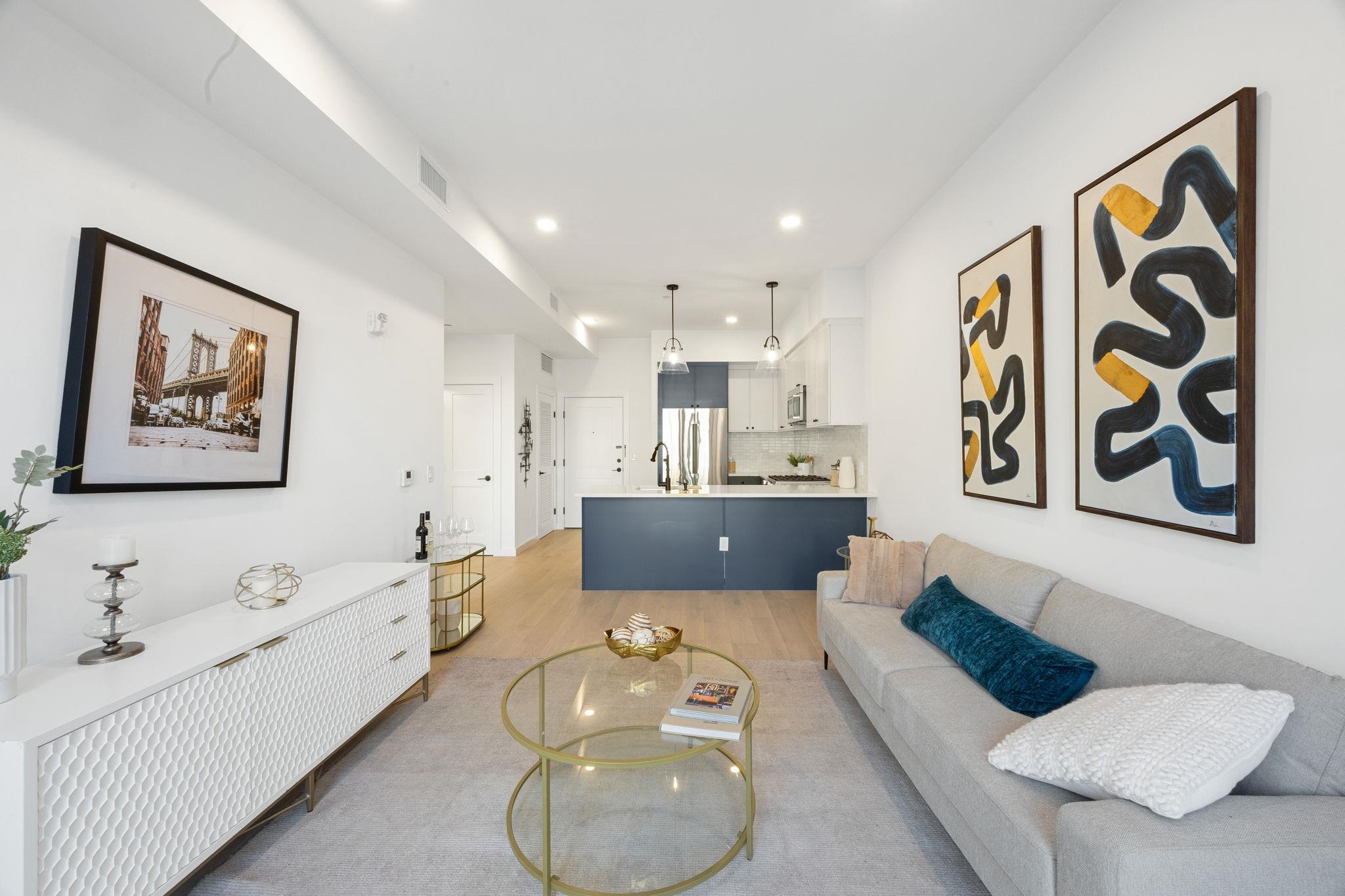 425 3RD ST Unit: 307