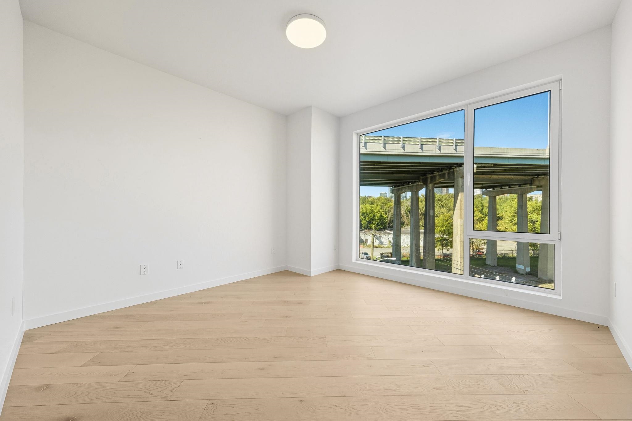 425 3RD ST Unit: 401