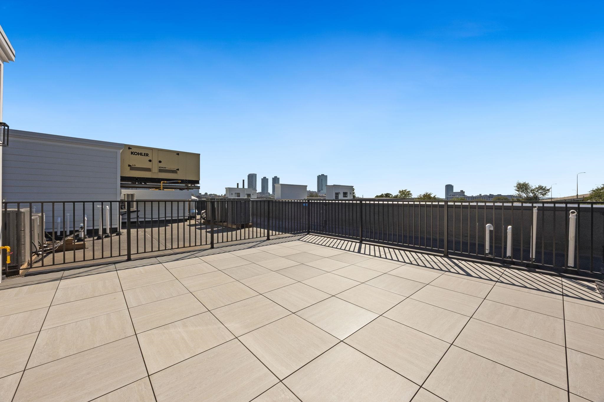 425 3RD ST Unit: 402