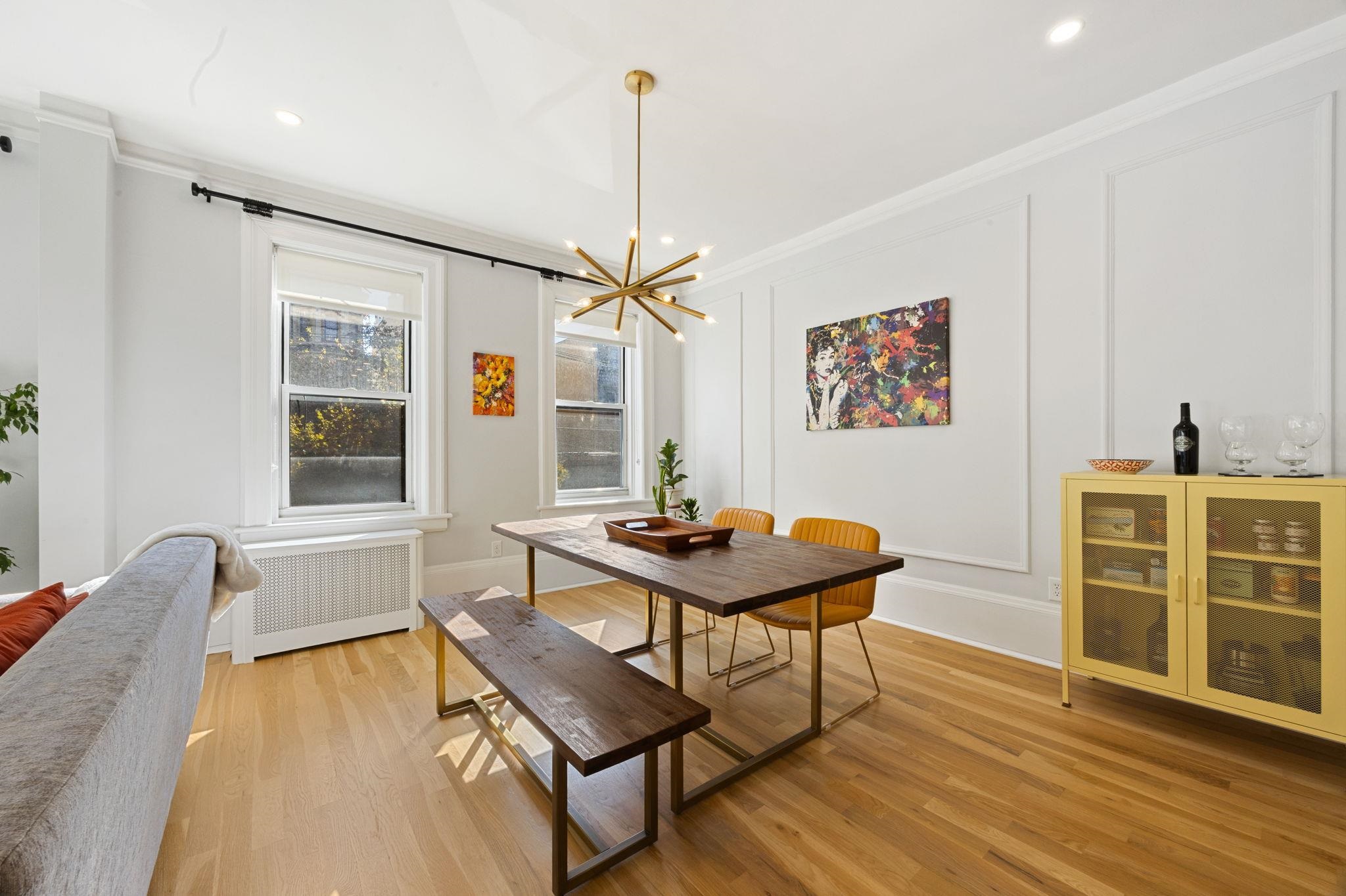 920 HUDSON ST Unit: 2B
