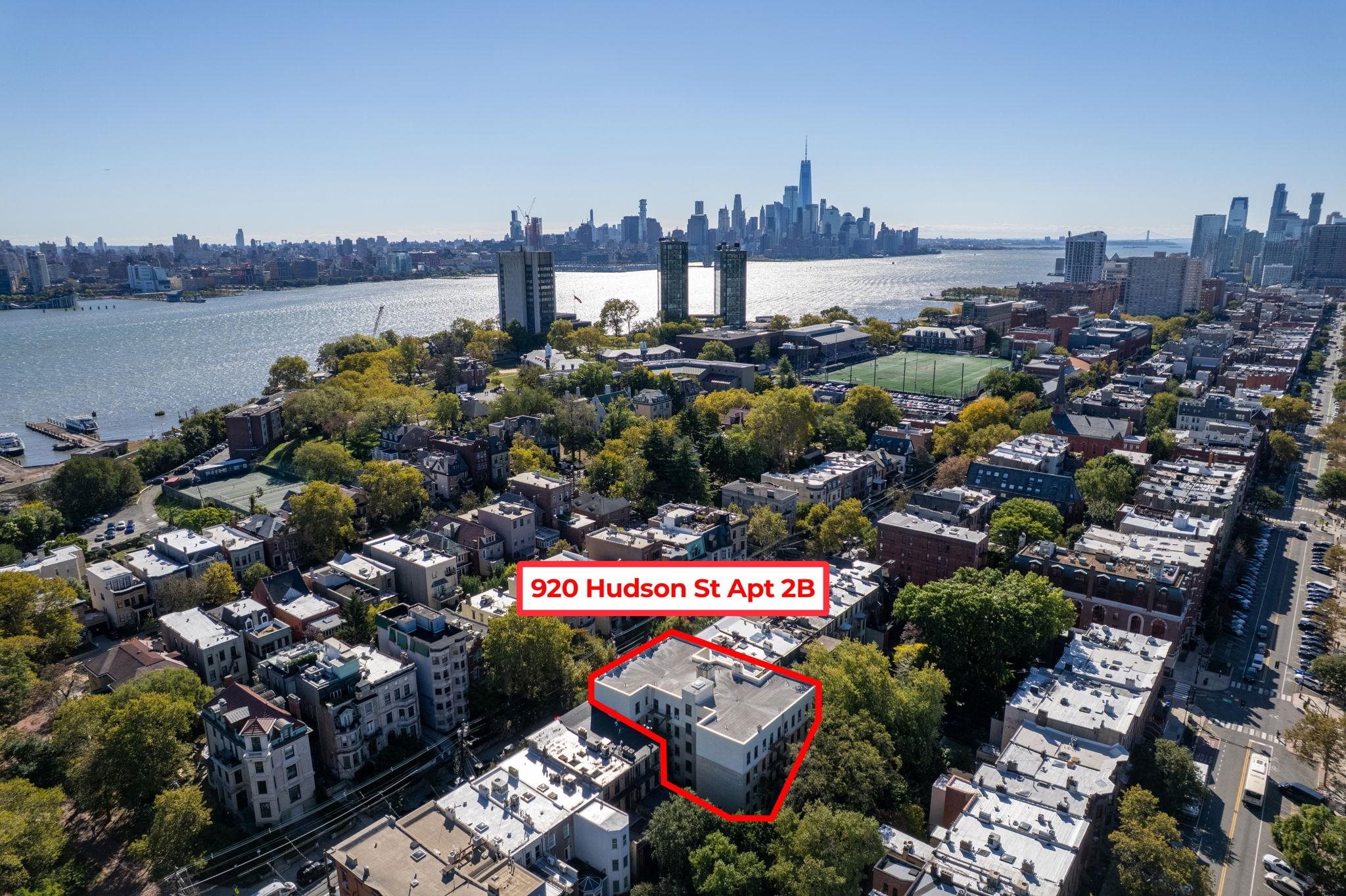 920 HUDSON ST Unit: 2B