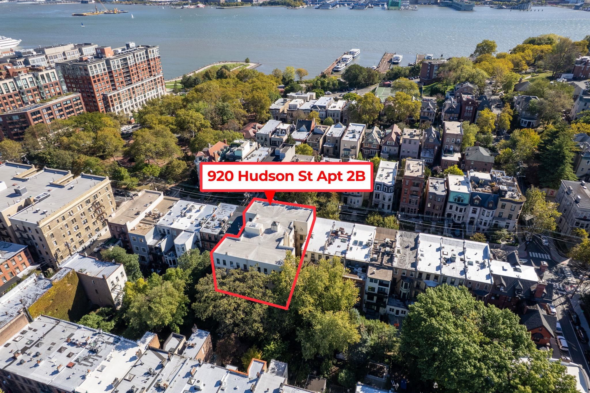 920 HUDSON ST Unit: 2B