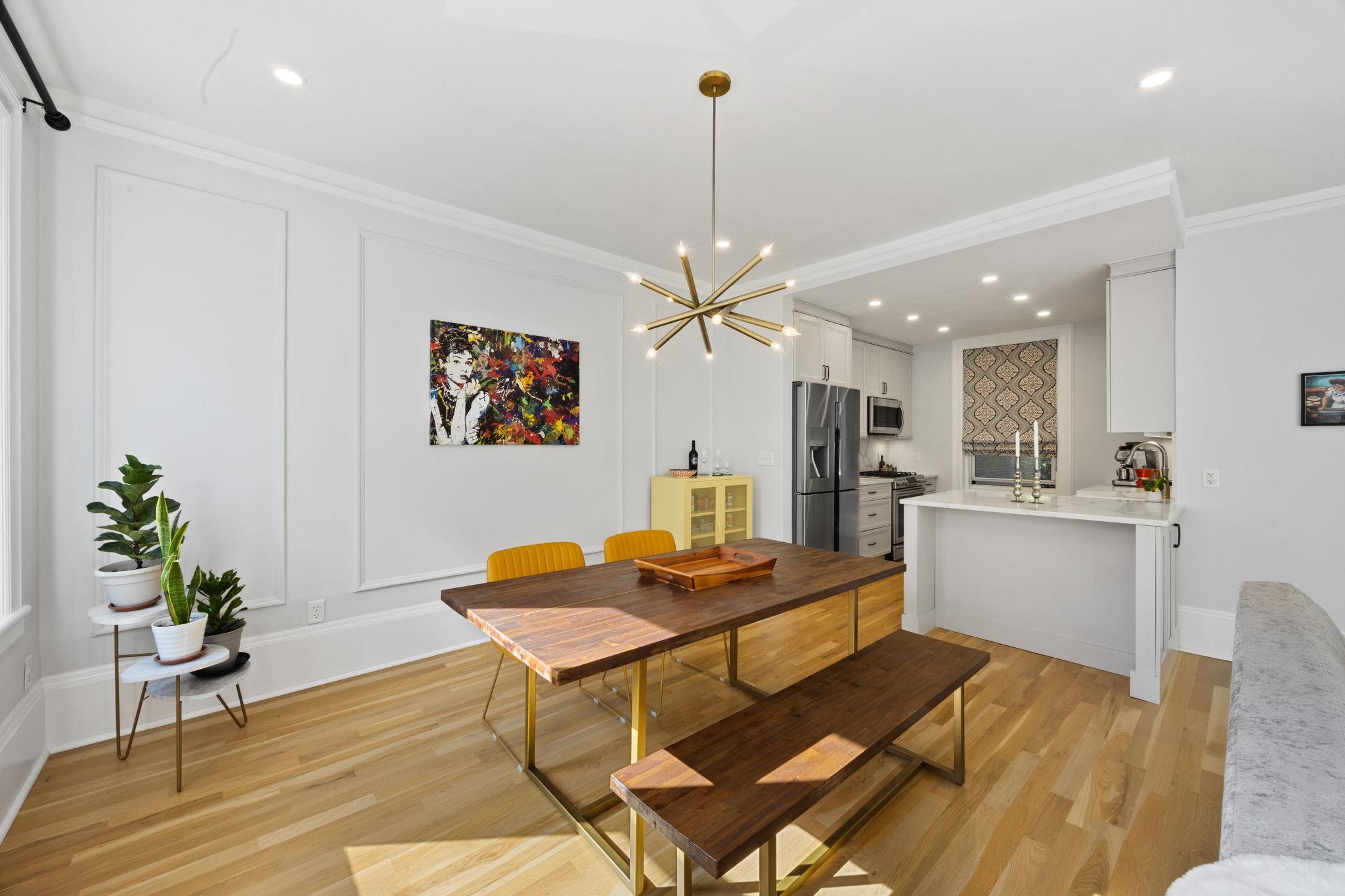 920 HUDSON ST Unit: 2B