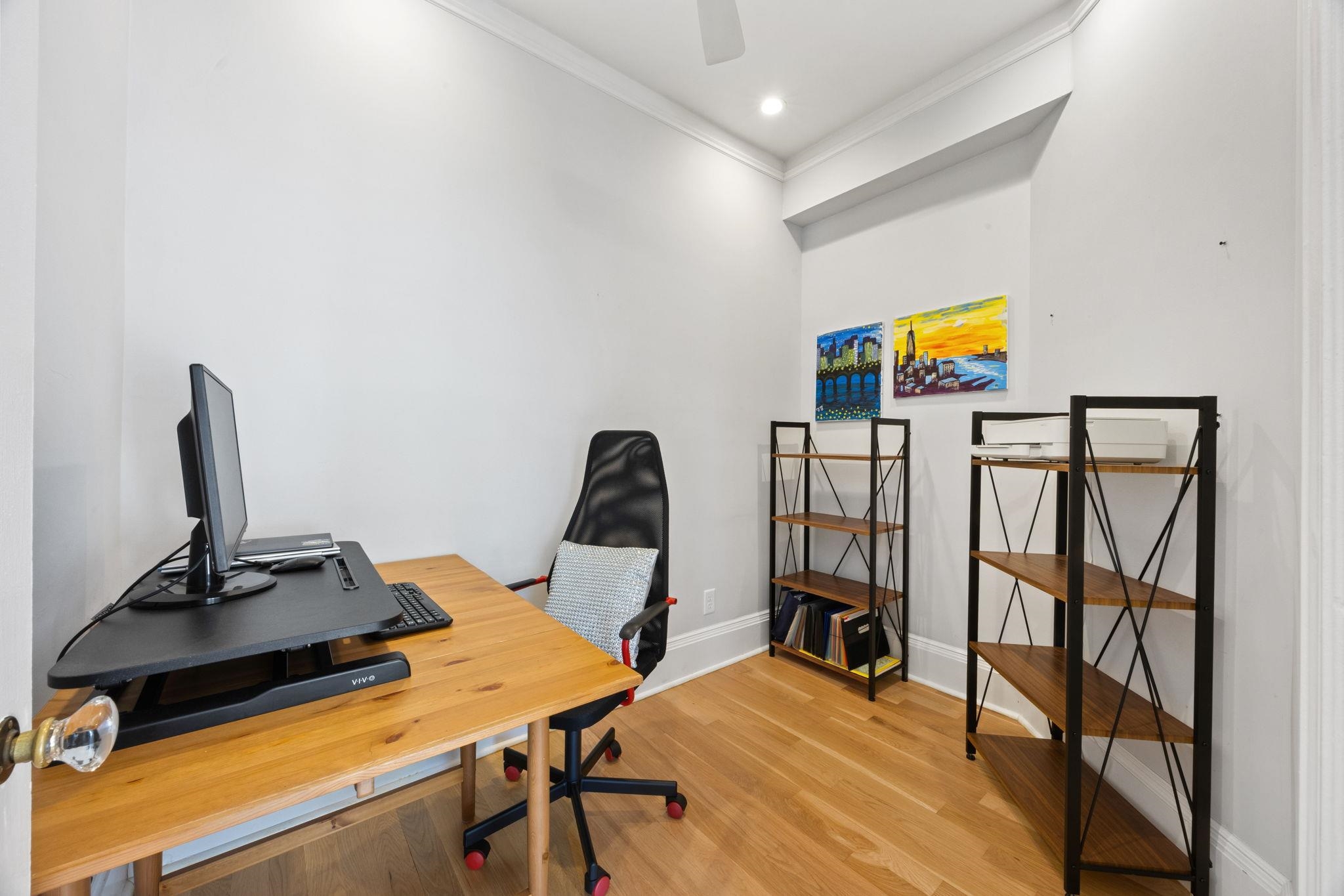 920 HUDSON ST Unit: 2B