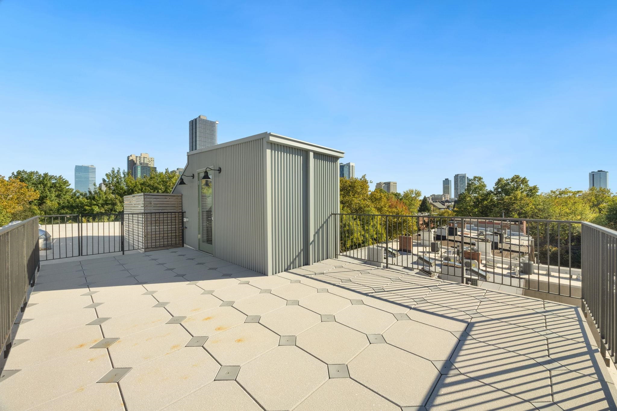 647 JERSEY AVE Unit: PH