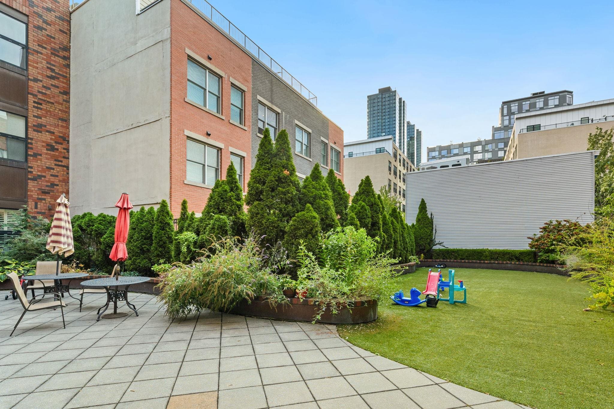 187 WARREN ST Unit: 309