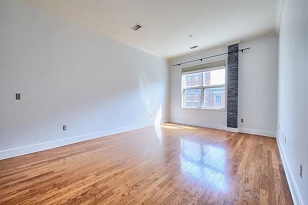 187 WARREN ST Unit: 309