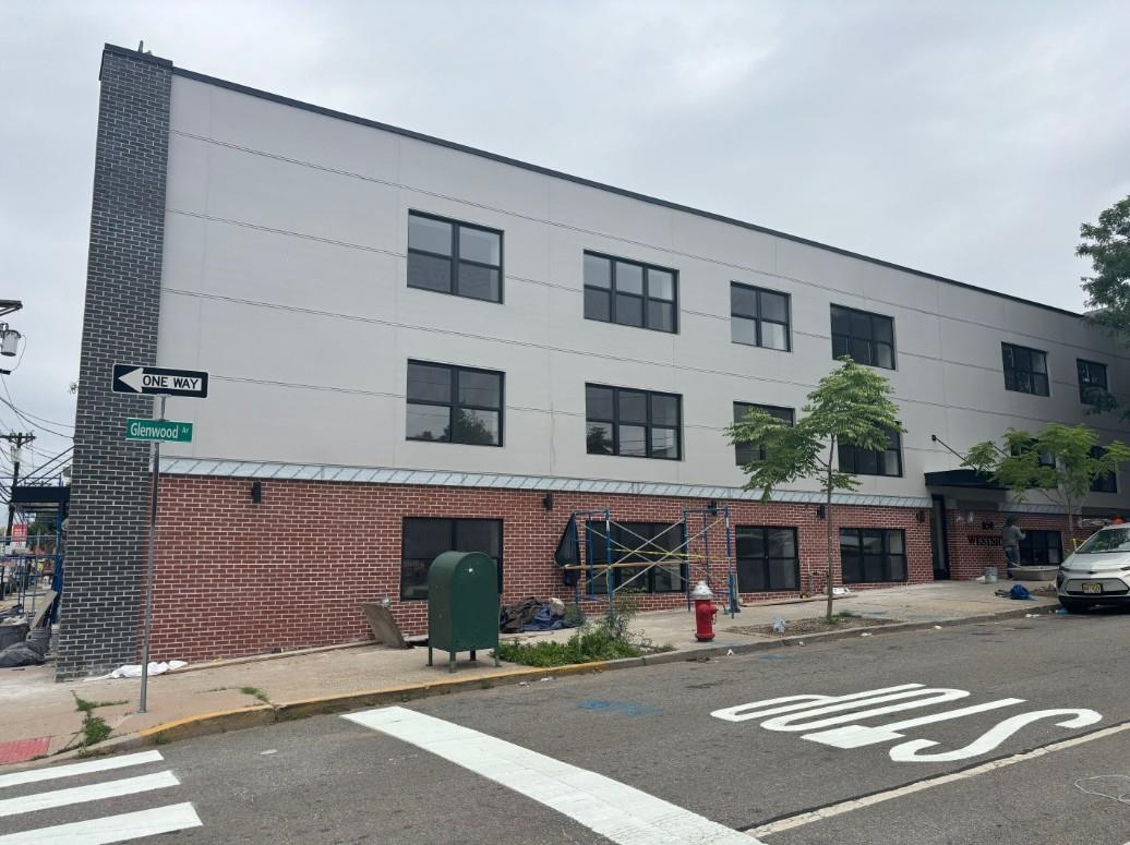 850 WEST SIDE AVE Unit: 18