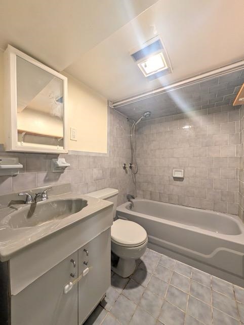 3361 KENNEDY BLVD Unit: 1