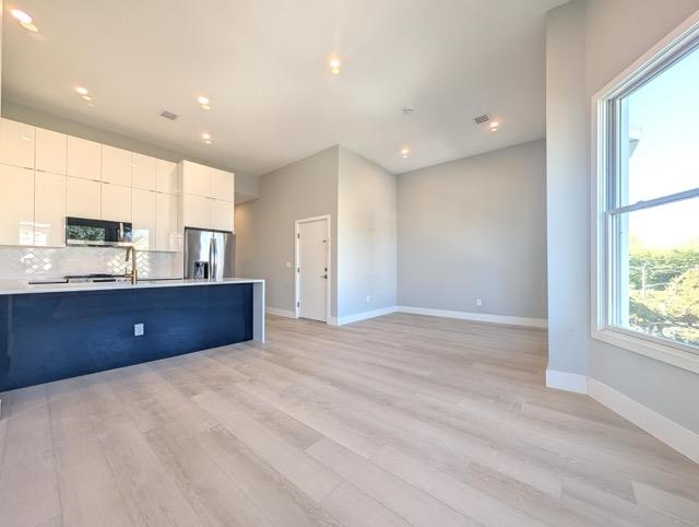 133 PROSPECT ST Unit: 3