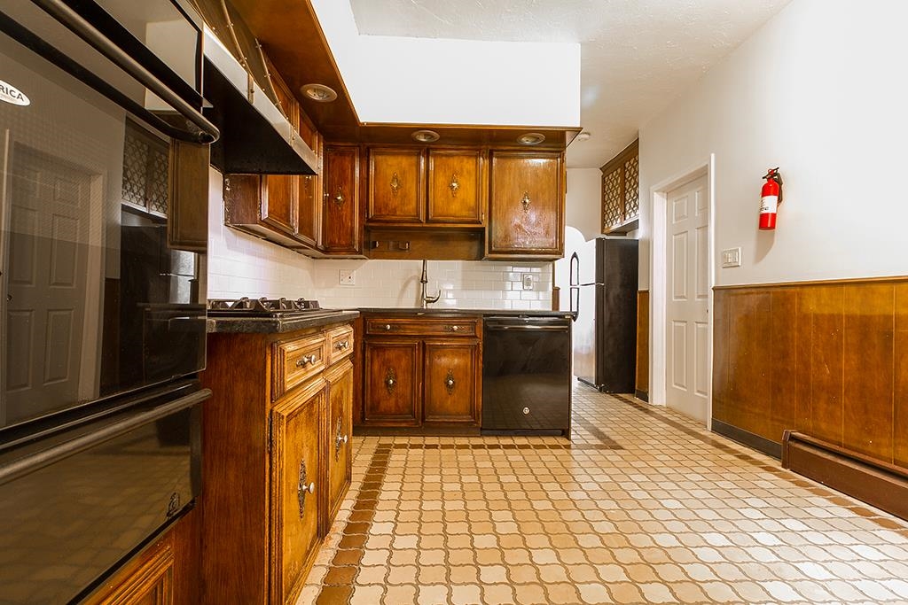 154 WEST 29TH ST