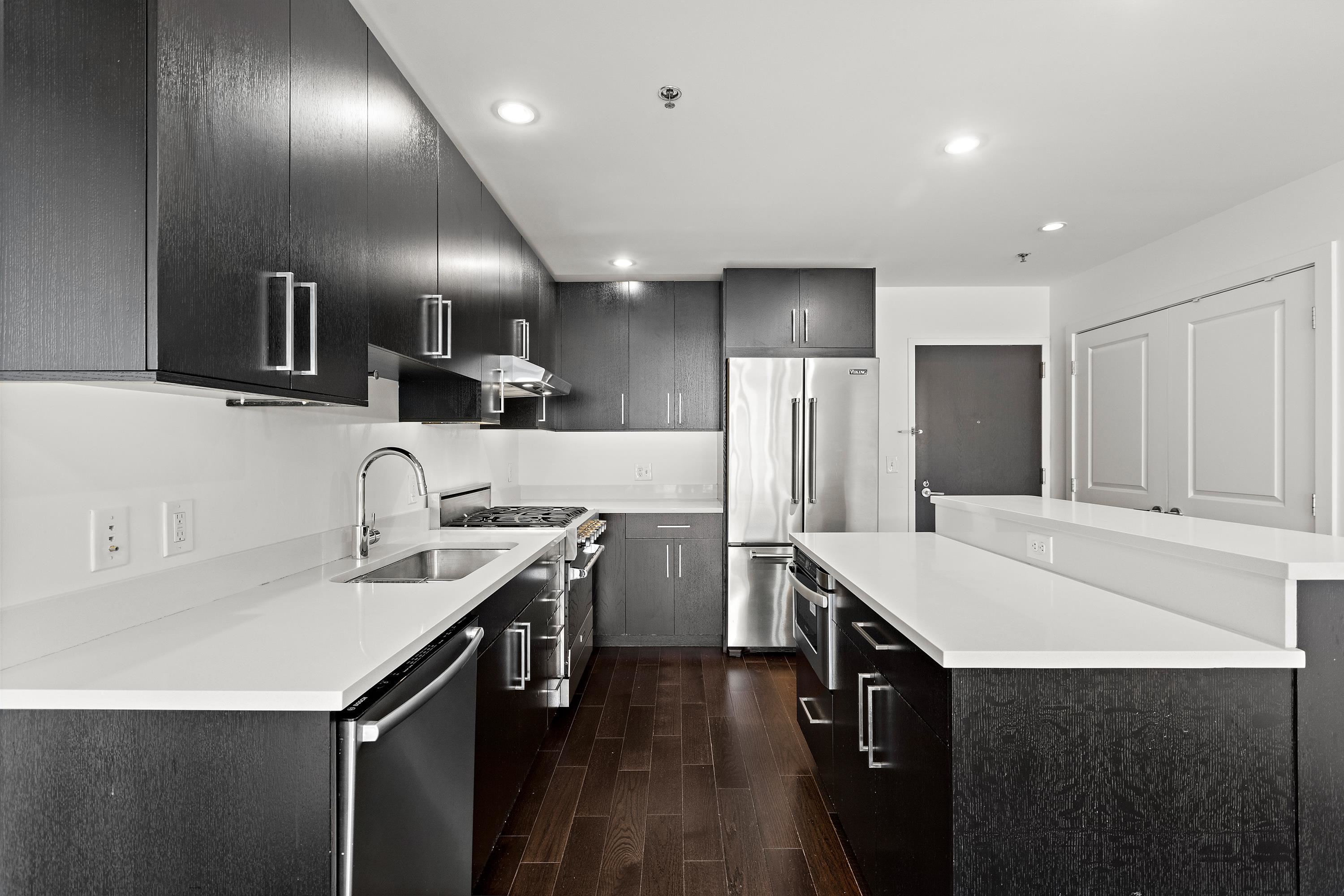 1100 MAXWELL LANE Unit: 531