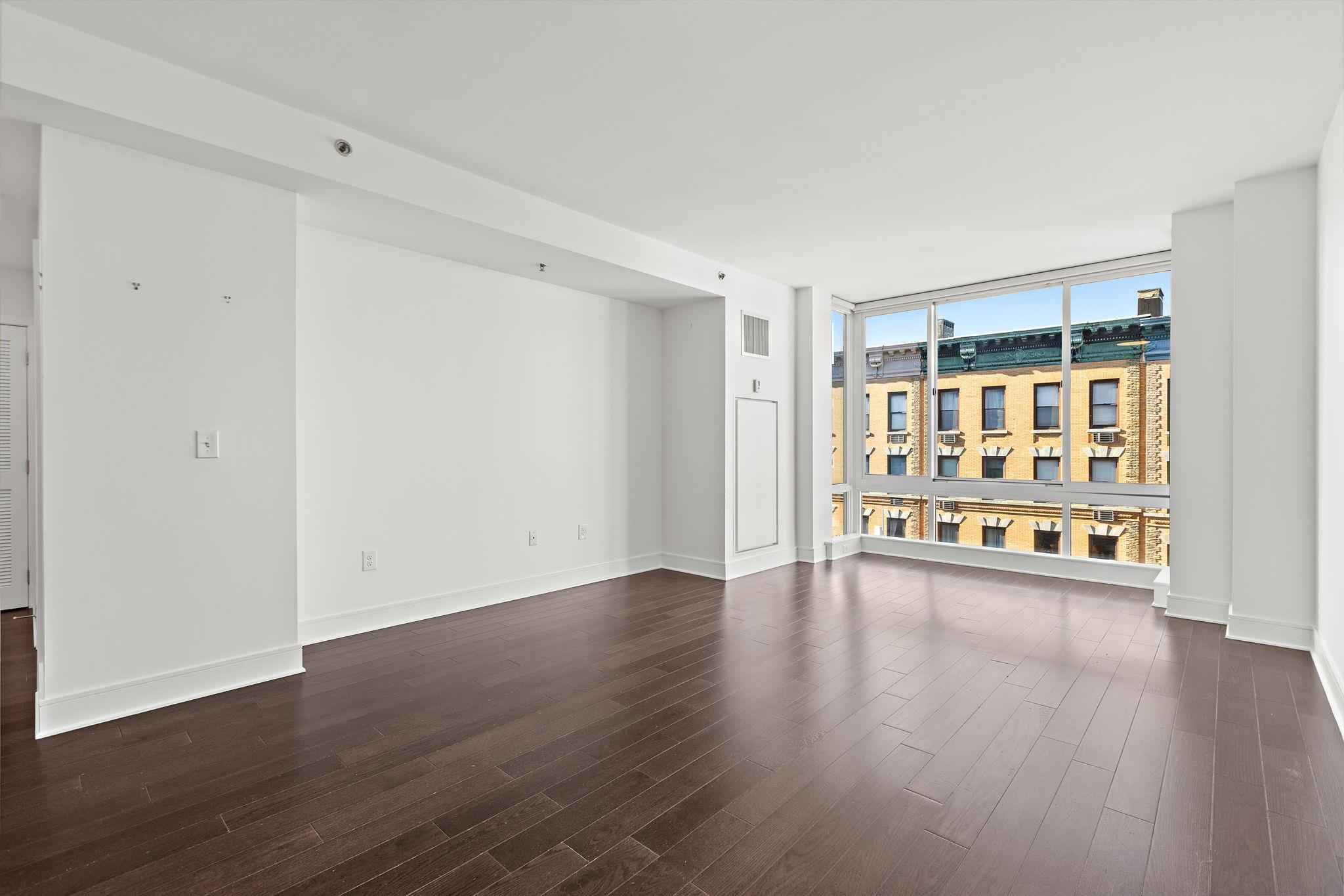 1100 MAXWELL LANE Unit: 531