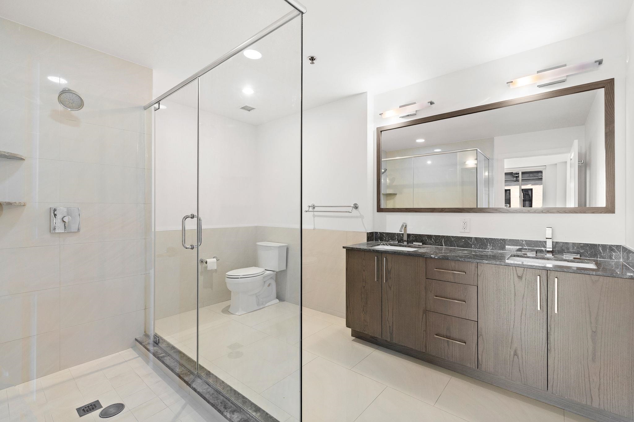 1100 MAXWELL LANE Unit: 531