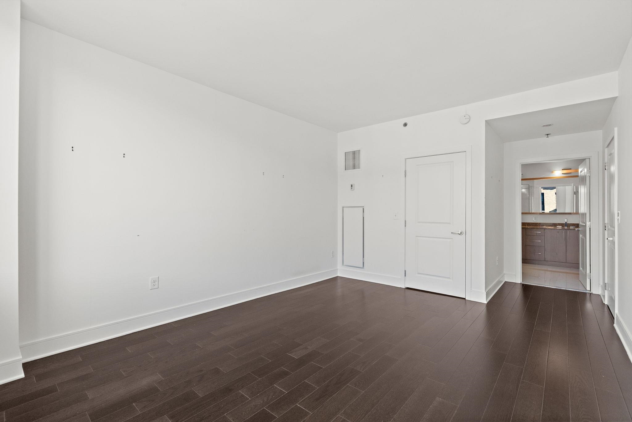 1100 MAXWELL LANE Unit: 531