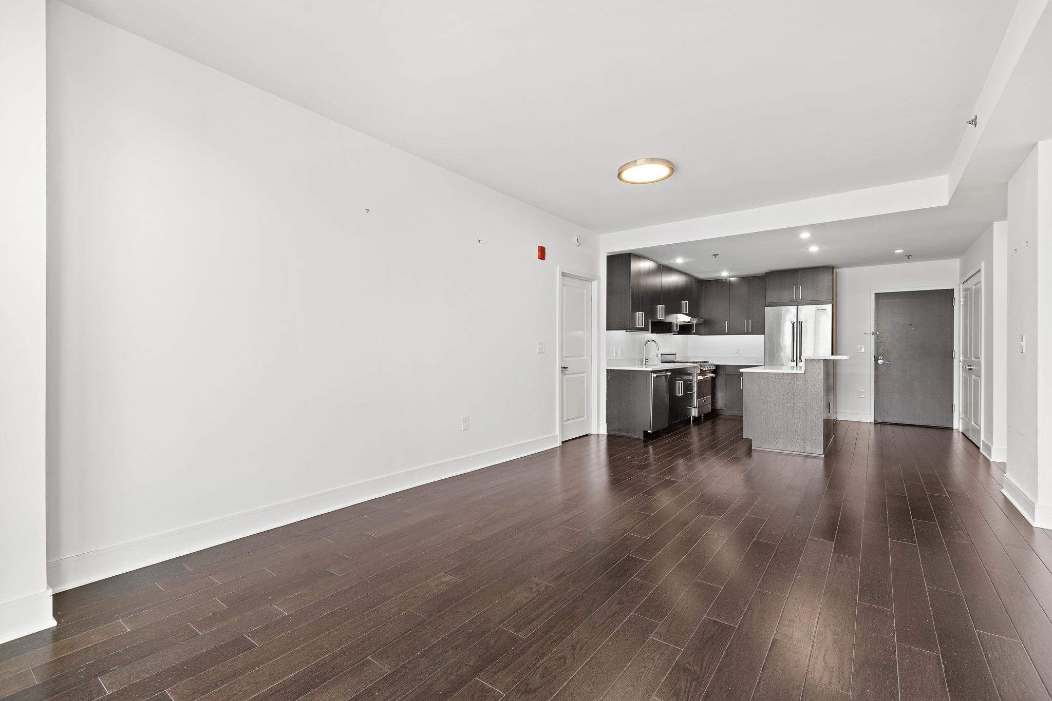 1100 MAXWELL LANE Unit: 531