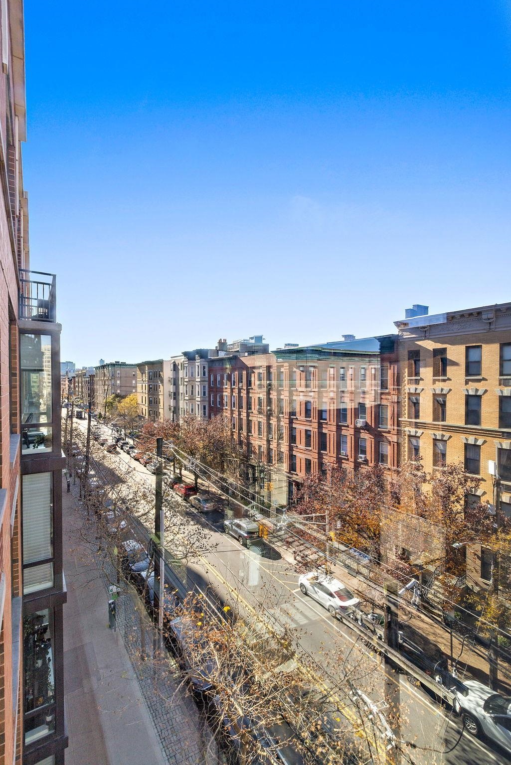 1100 MAXWELL LANE Unit: 531