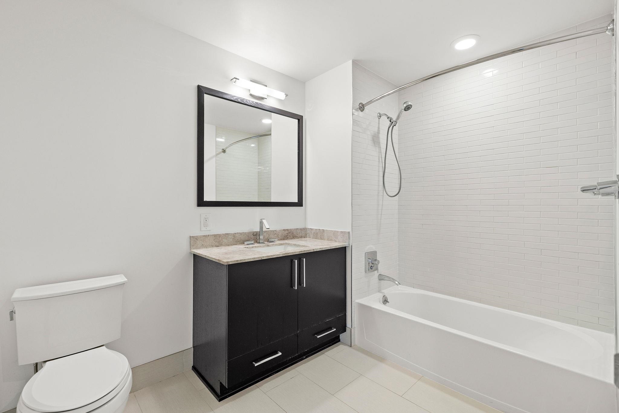 1100 MAXWELL LANE Unit: 531