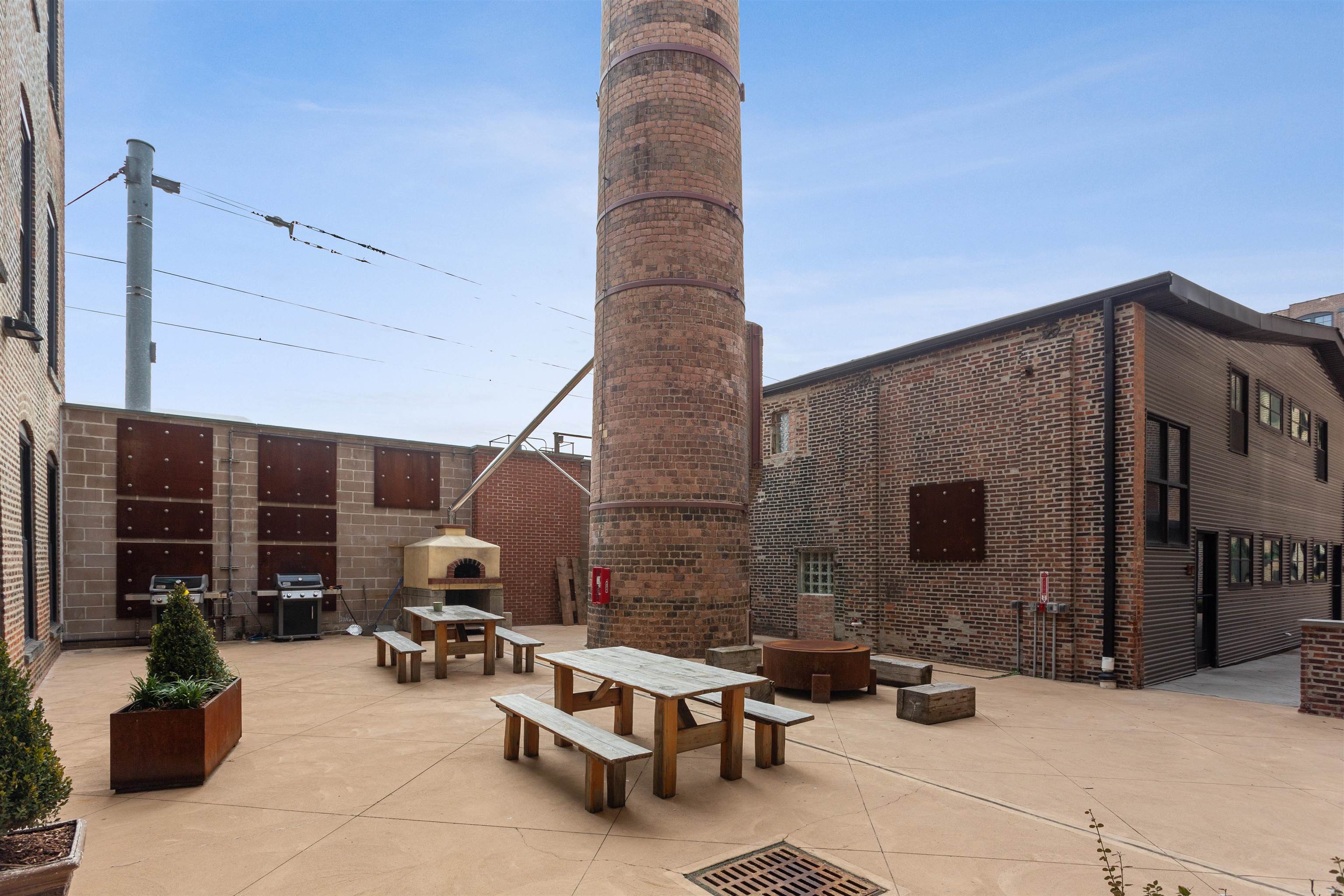 154 AVENUE E Unit: A501