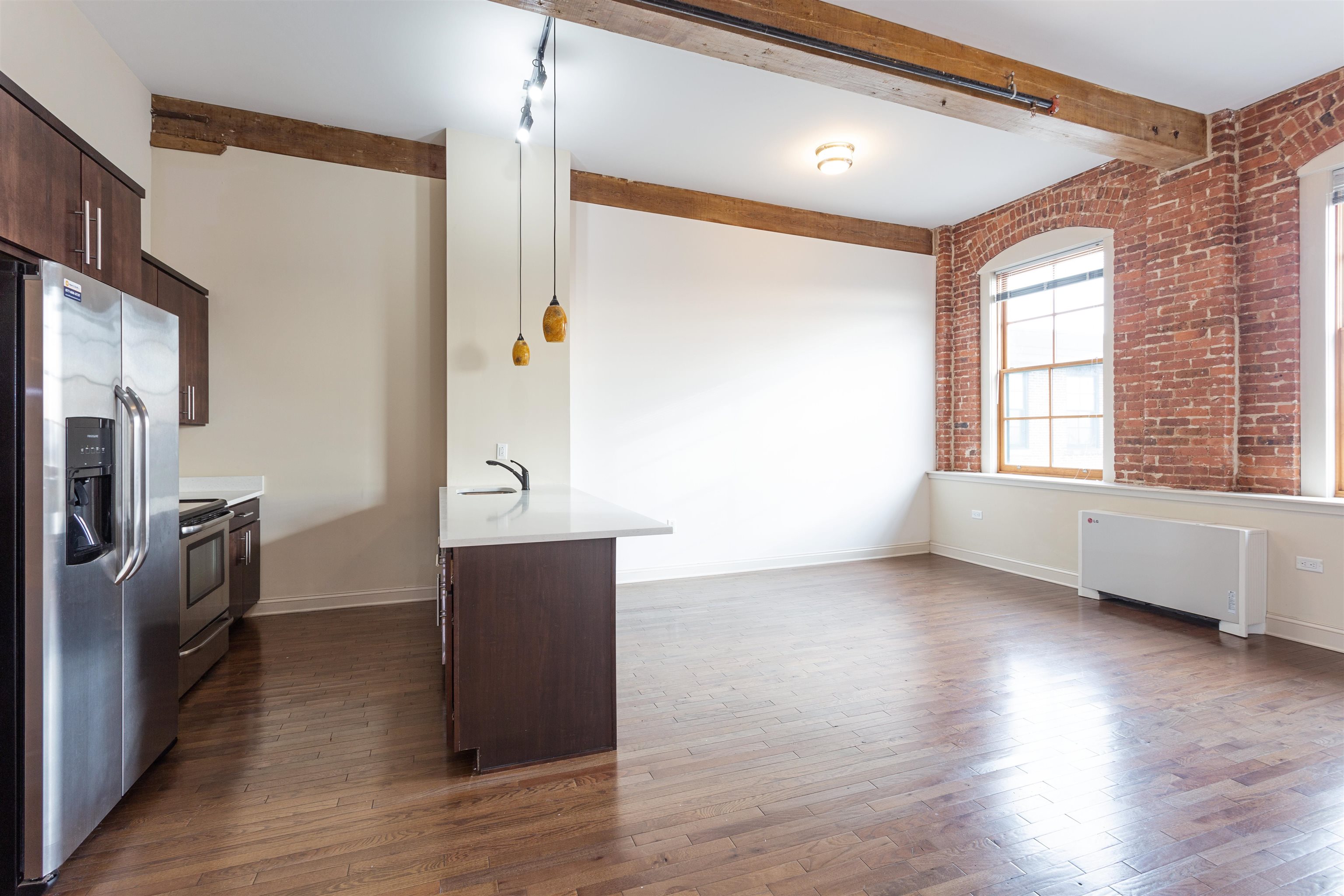 154 AVENUE E Unit: A501