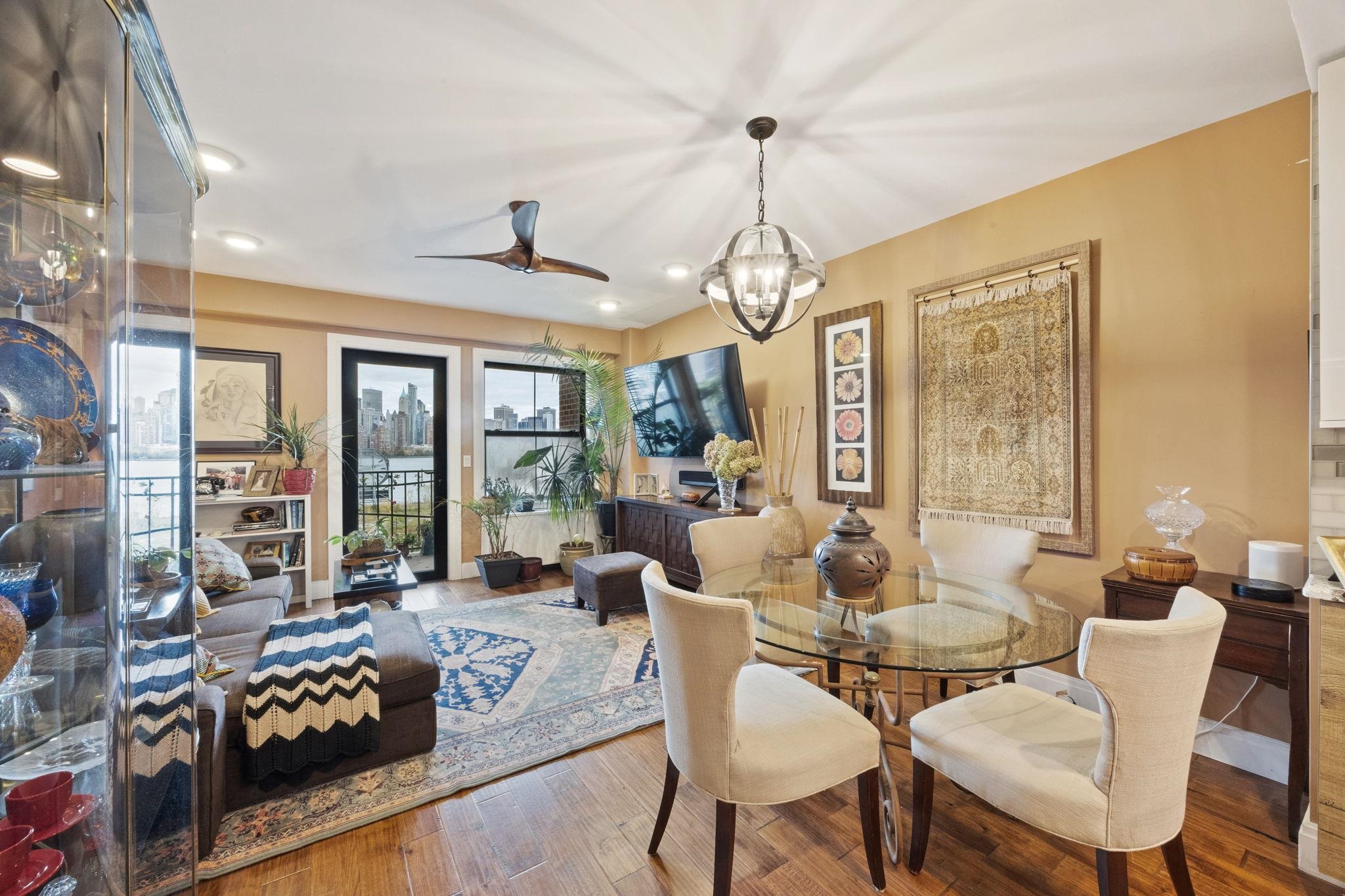 1 GREENE ST Unit: 704