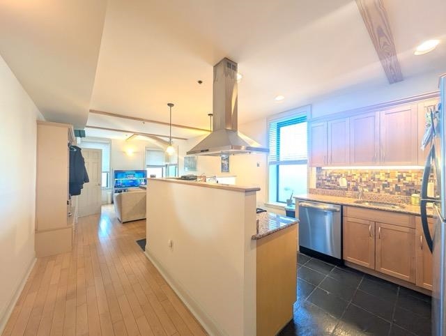 382 LUIS M MARIN BLVD Unit: 2L