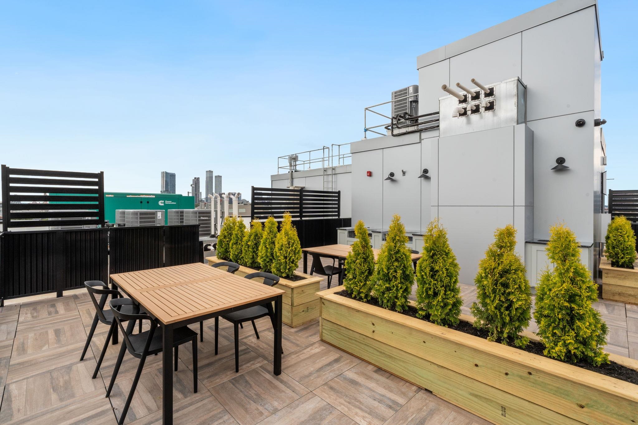 139 CHRISTOPHER COLUMBUS DR Unit: 410