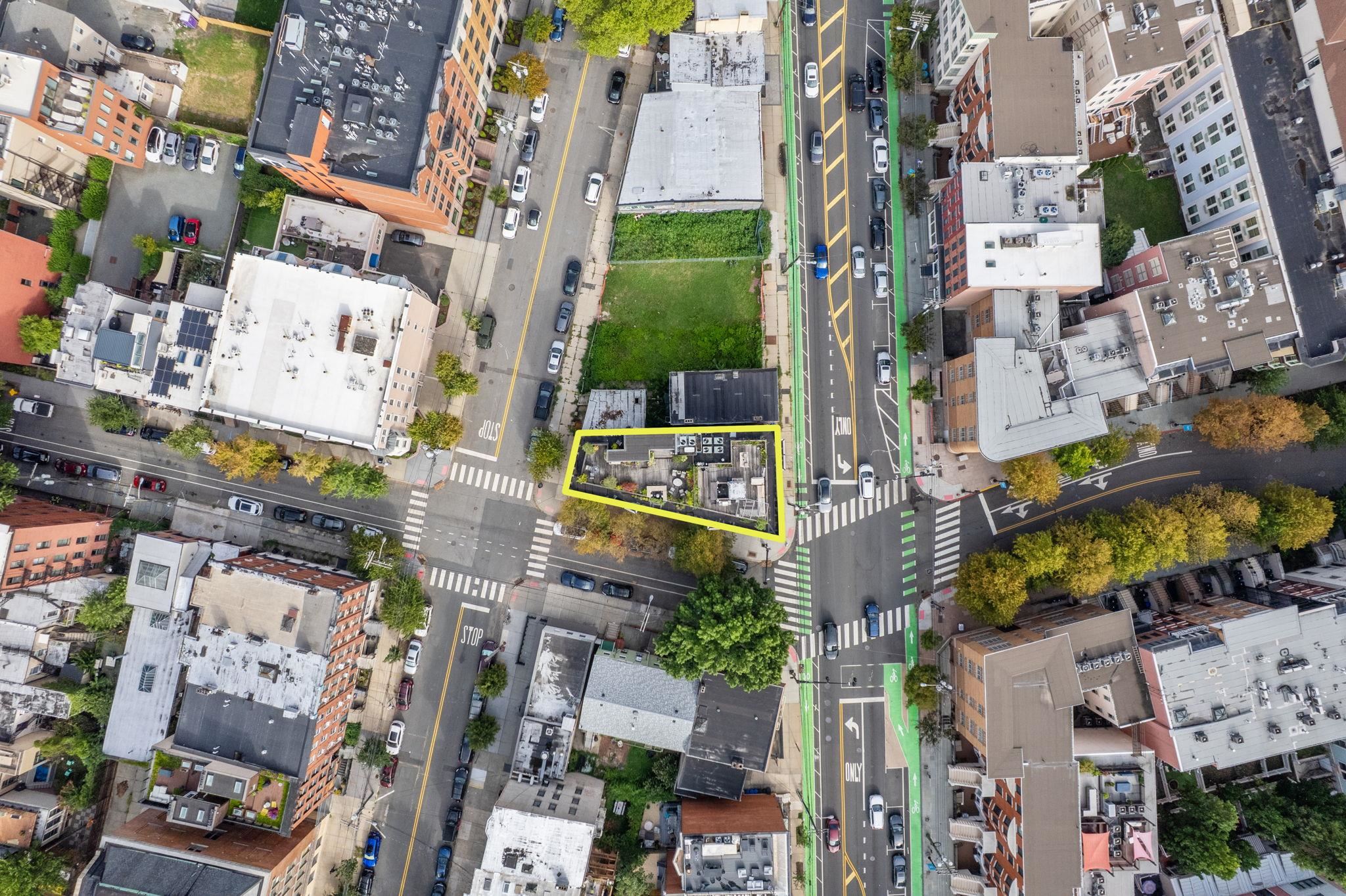 296 GRAND ST Unit: 1A