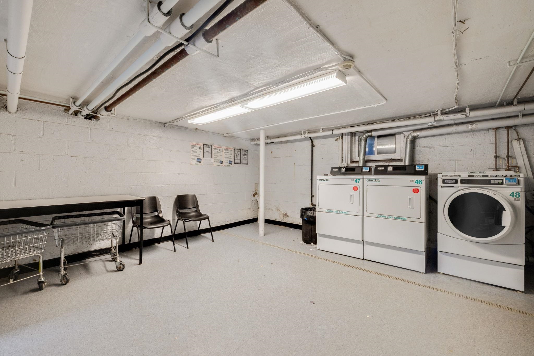 25B HASTINGS AVE Unit: B