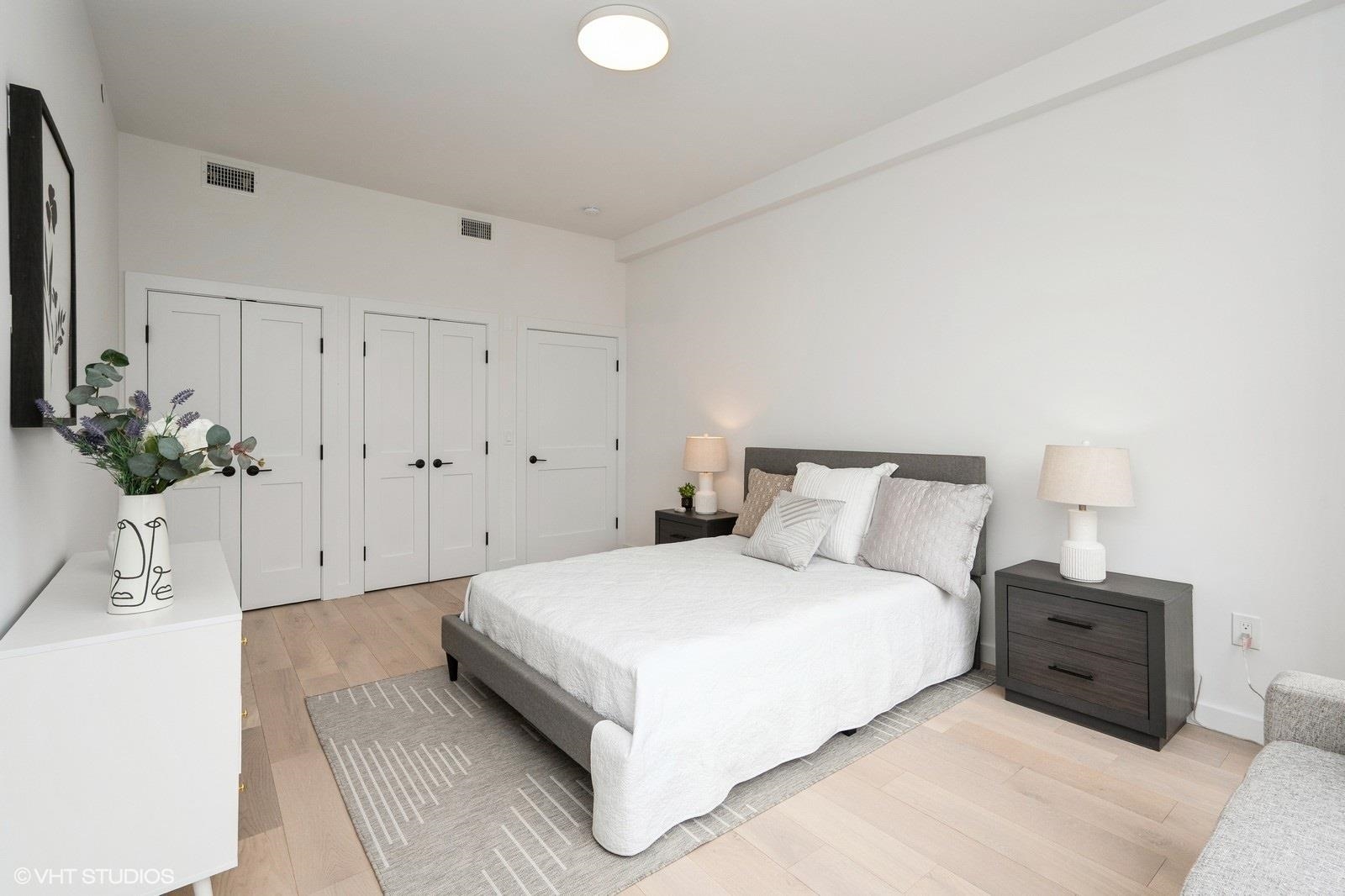 425 3RD ST Unit: 404