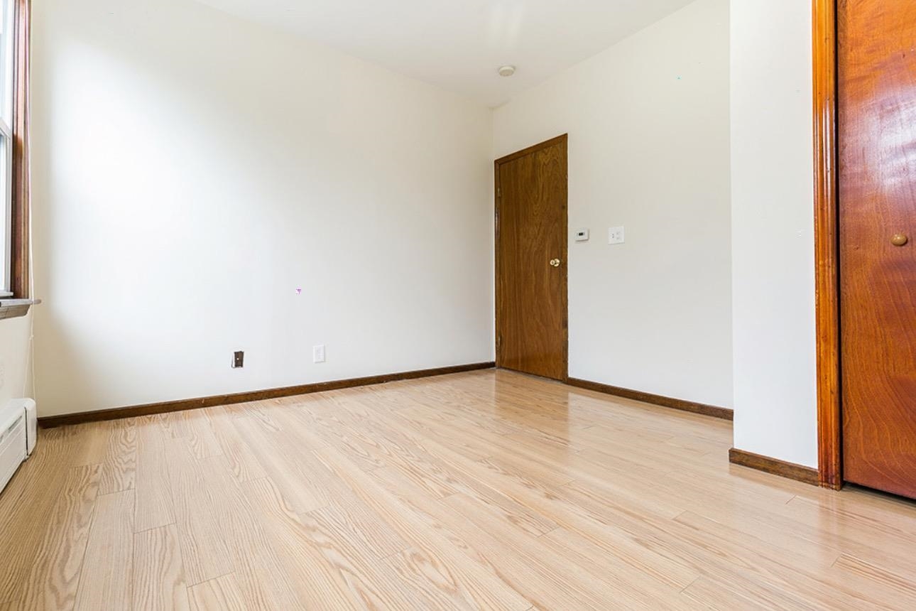 81 EAST 24TH ST
