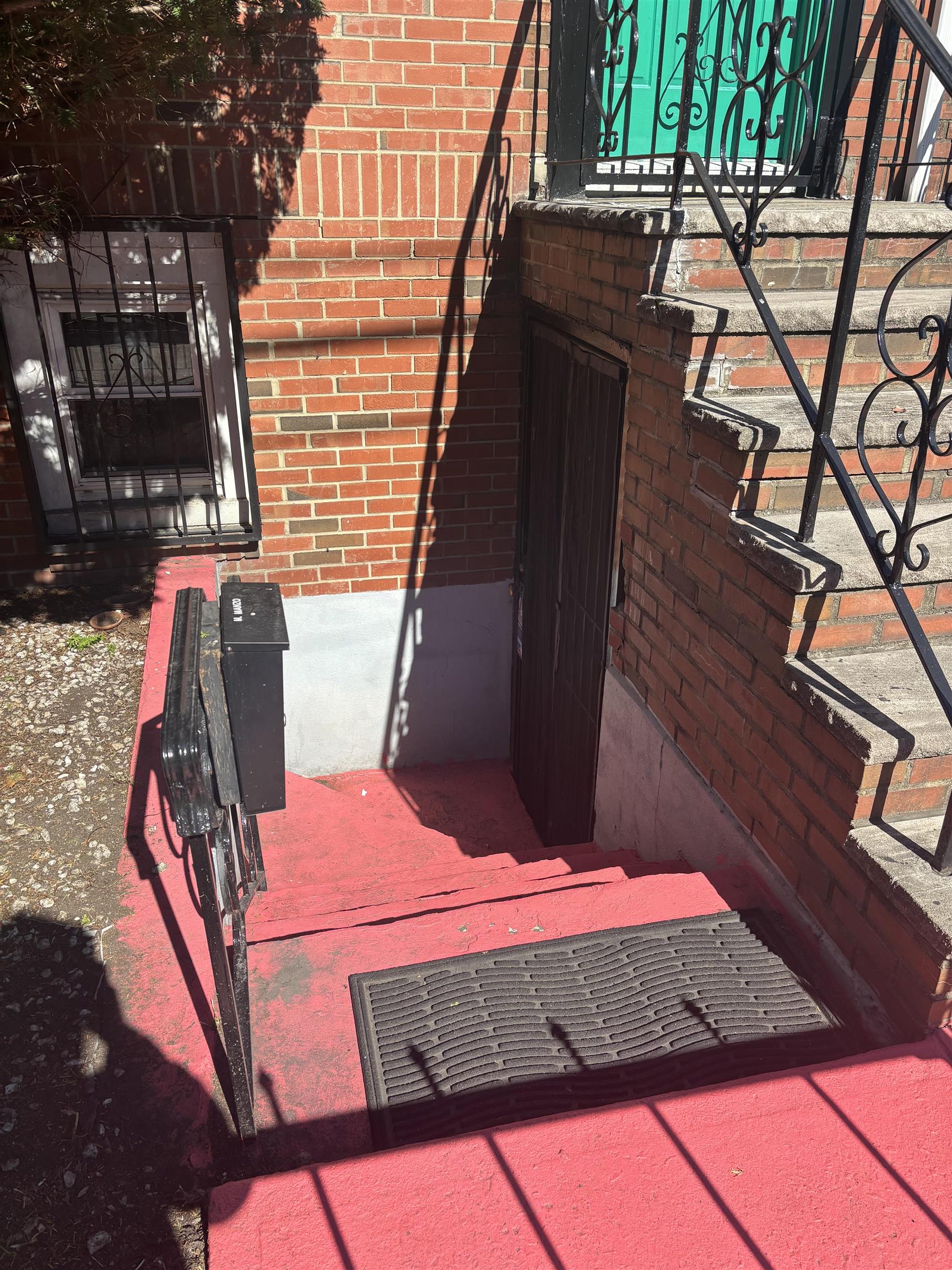 216 CHRISTOPHER COLUMBUS DR Unit: 2