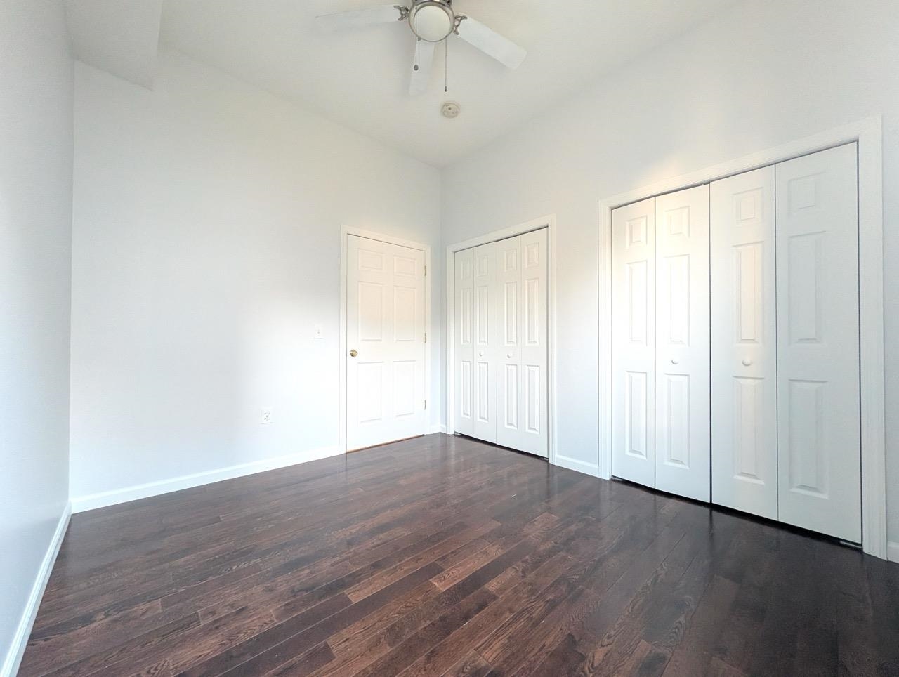 265 WEBSTER AVE Unit: 1R